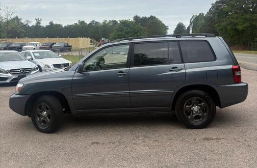 Blue 2004 Toyota Highlander Base