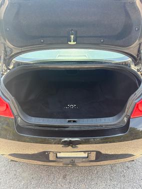 2009 INFINITI G37 x