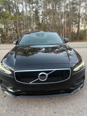 2018 Volvo S90 T5 Momentum