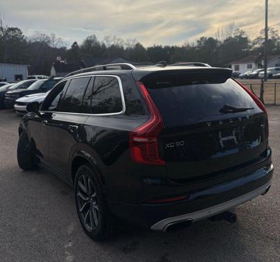 2017 Volvo XC90 T6 Momentum
