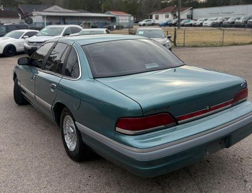 1993 Ford Crown Victoria LX