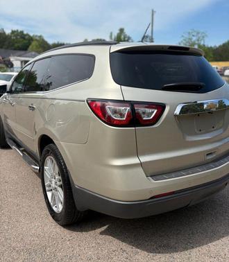 Gold 2014 Chevrolet Traverse 1LT