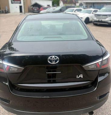 Stealth 2017 Toyota Yaris iA Base