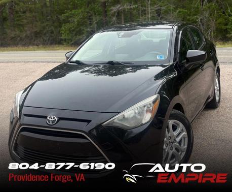 Stealth 2017 Toyota Yaris iA Base