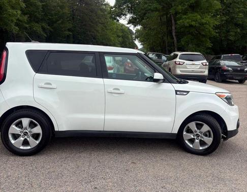 Clear White 2018 Kia Soul Base