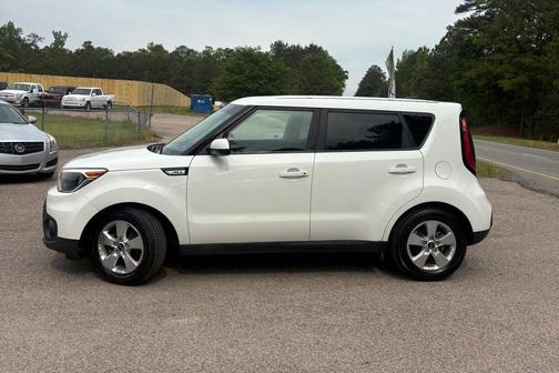 Clear White 2018 Kia Soul Base