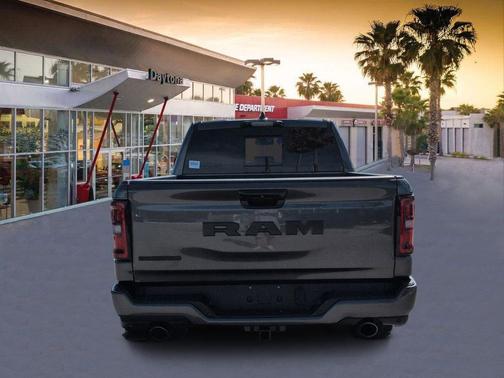 Granite Crystal Metallic Clearcoat 2025 RAM 1500 Big Horn/Lone Star