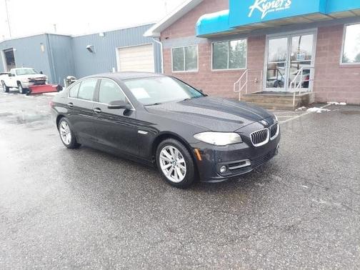 Photo 3 of 43 of 2016 BMW 528 i