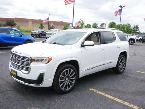 2022 GMC Acadia Denali