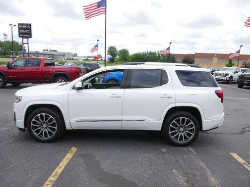 2022 GMC Acadia Denali