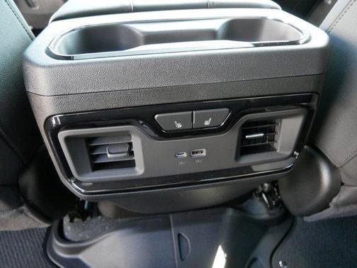 2025 GMC Sierra 3500 Base