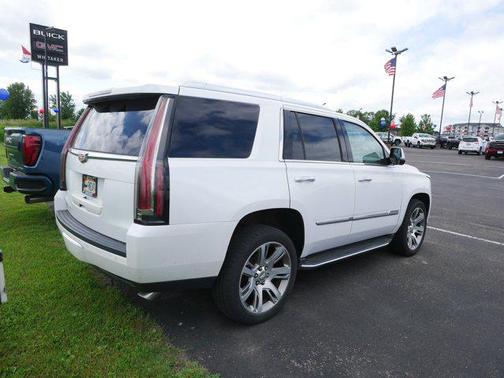 2016 Cadillac Escalade Luxury