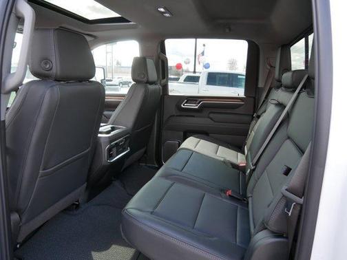 2025 GMC Sierra 3500 Denali