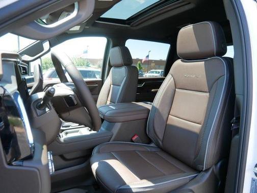2025 GMC Sierra 3500 Denali