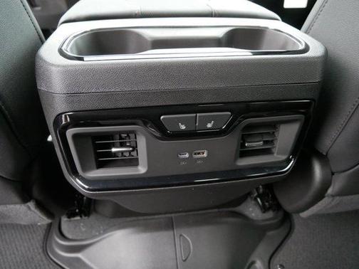 2025 GMC Sierra 3500 Base