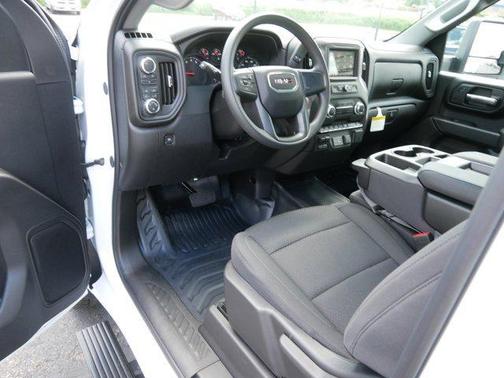 2025 GMC Sierra 3500 Base