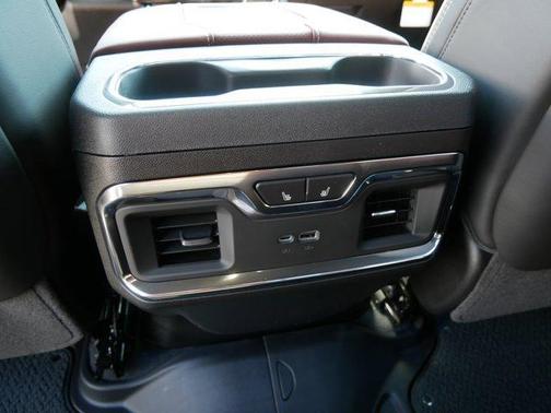 2025 GMC Sierra 3500 Denali
