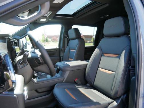 2025 GMC Sierra 2500 AT4