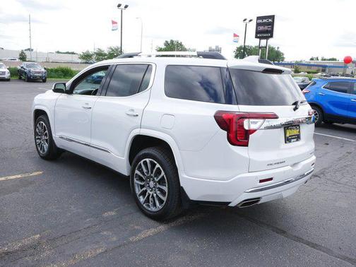 2020 GMC Acadia Denali
