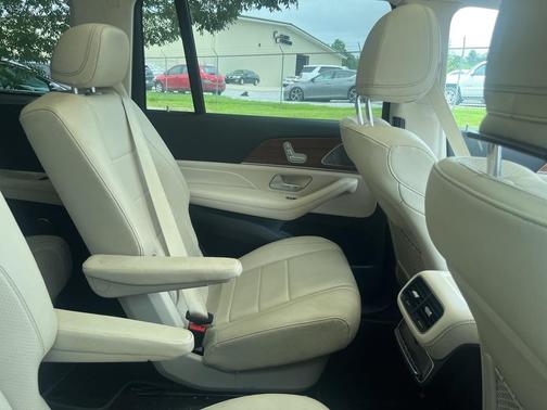 2021 Mercedes-Benz GLS 450 4MATIC
