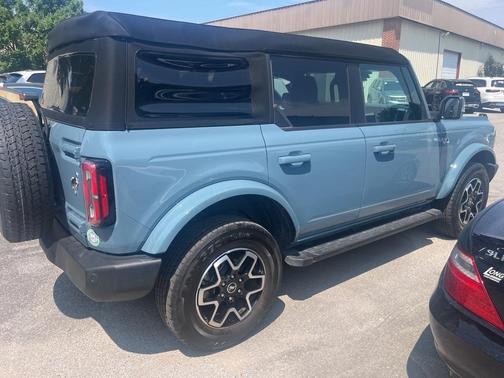 2023 Ford Bronco Outer Banks