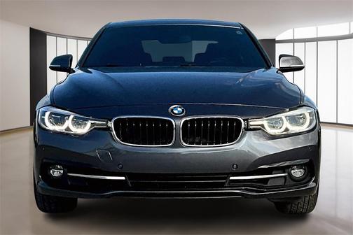 2017 BMW 330 i