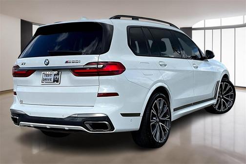 2020 BMW X7 M50i