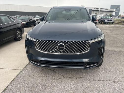 2025 Volvo XC90 B5 ULTRA