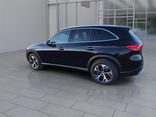 2025 Mercedes-Benz GLC 350e Base 4MATIC