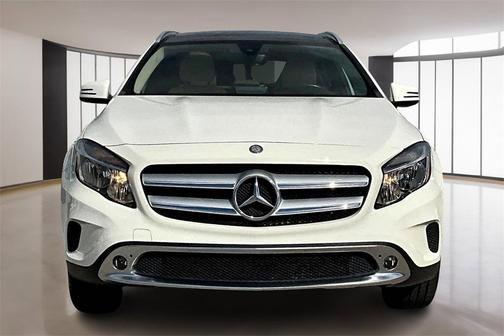 2017 Mercedes-Benz GLA 250 Base