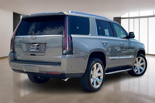 2018 Cadillac Escalade Luxury