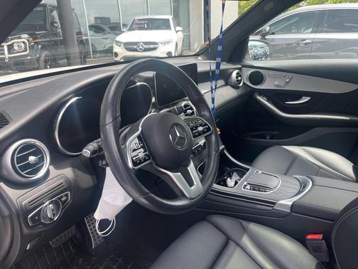 2021 Mercedes-Benz GLC 300 Base 4MATIC