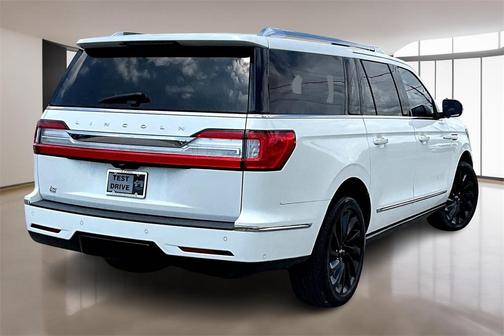 2021 Lincoln Navigator L Reserve