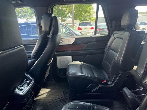 2021 Lincoln Navigator L Reserve