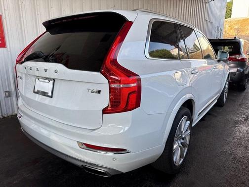 2018 Volvo XC90 T6 Inscription