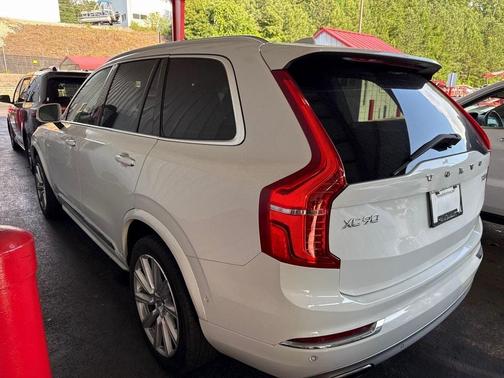 2018 Volvo XC90 T6 Inscription