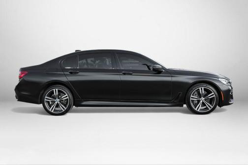 2018 BMW 750 I