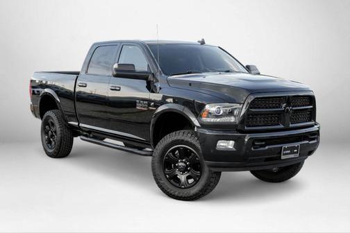 2017 RAM 2500 Laramie Crew Cab 4x4 6'4' Box