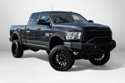 2017 RAM 2500 Tradesman Crew Cab 4x4 6'4' Box