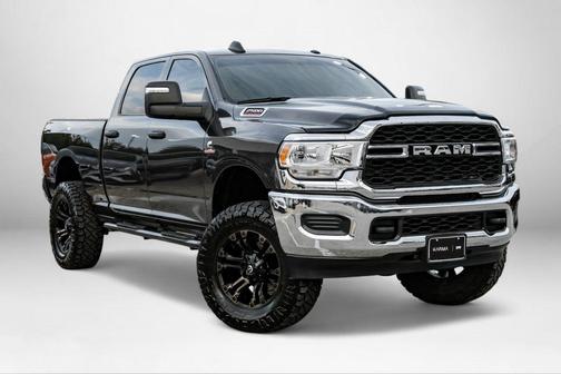 2023 RAM 2500 Tradesman Crew Cab 4x4 6'4' Box