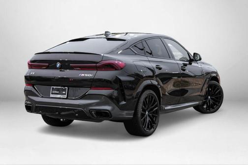 2022 BMW X6 M50i