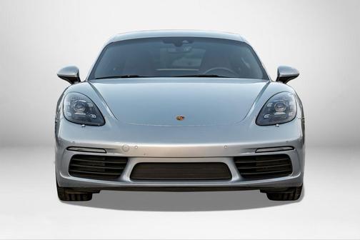 2022 Porsche 718 Cayman 