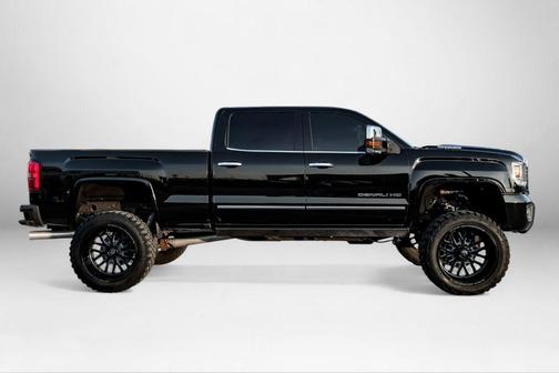 2017 GMC Sierra 2500 Denali