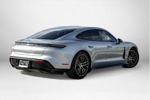 2022 Porsche Taycan Base