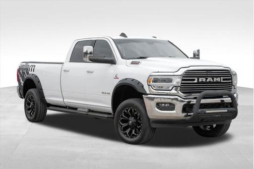 2019 RAM 3500 Laramie Crew Cab 4x4 8' Box