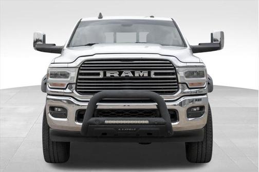 2019 RAM 3500 Laramie Crew Cab 4x4 8' Box