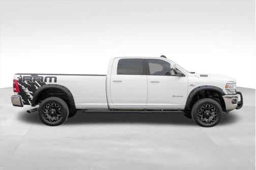 2019 RAM 3500 Laramie Crew Cab 4x4 8' Box