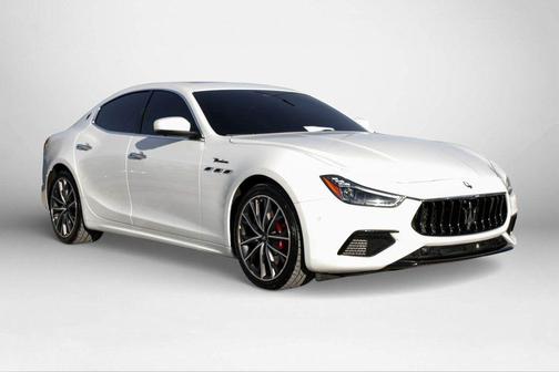 2023 Maserati Ghibli Modena