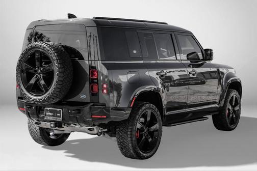 2022 Land Rover Defender 110 X-Dynamic HSE