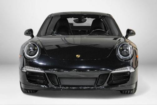 2016 Porsche 911 Black Edition